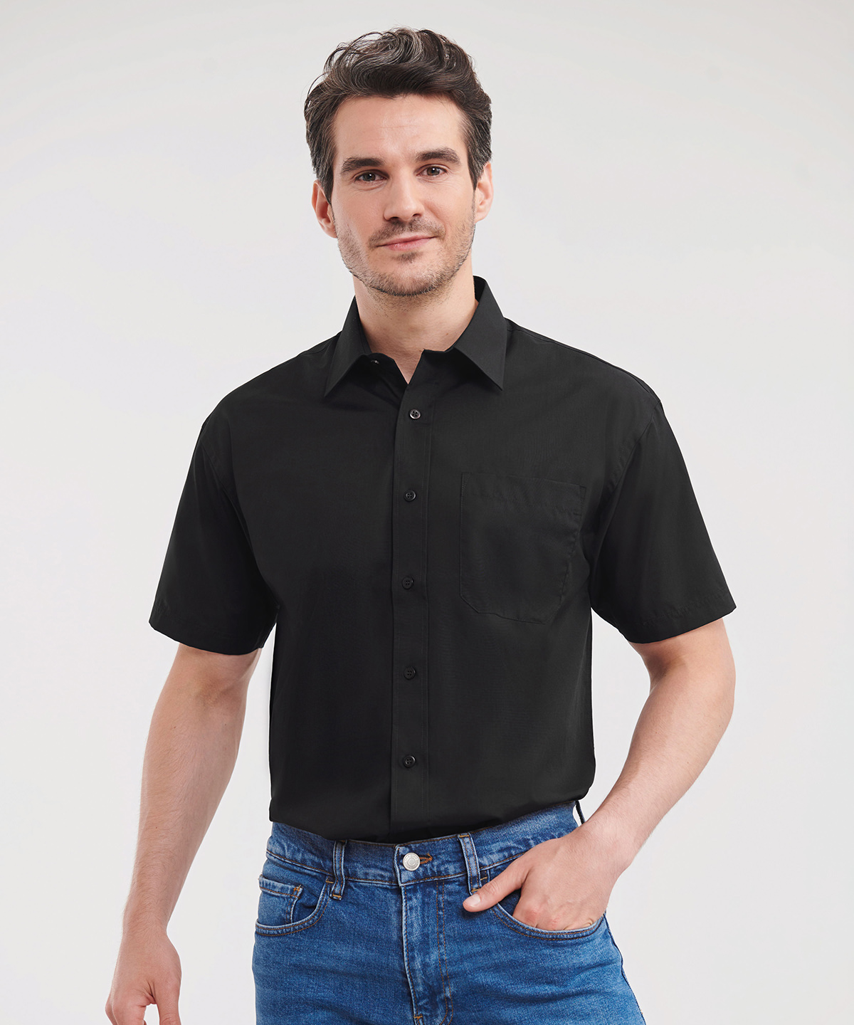 0R935M036_Model_00245 Short sleeve polycotton easycare poplin shirt