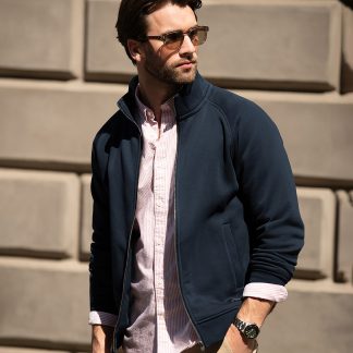 Cambridge  fashionable trainer