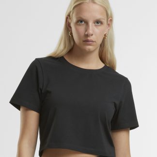 Womens cropped tee