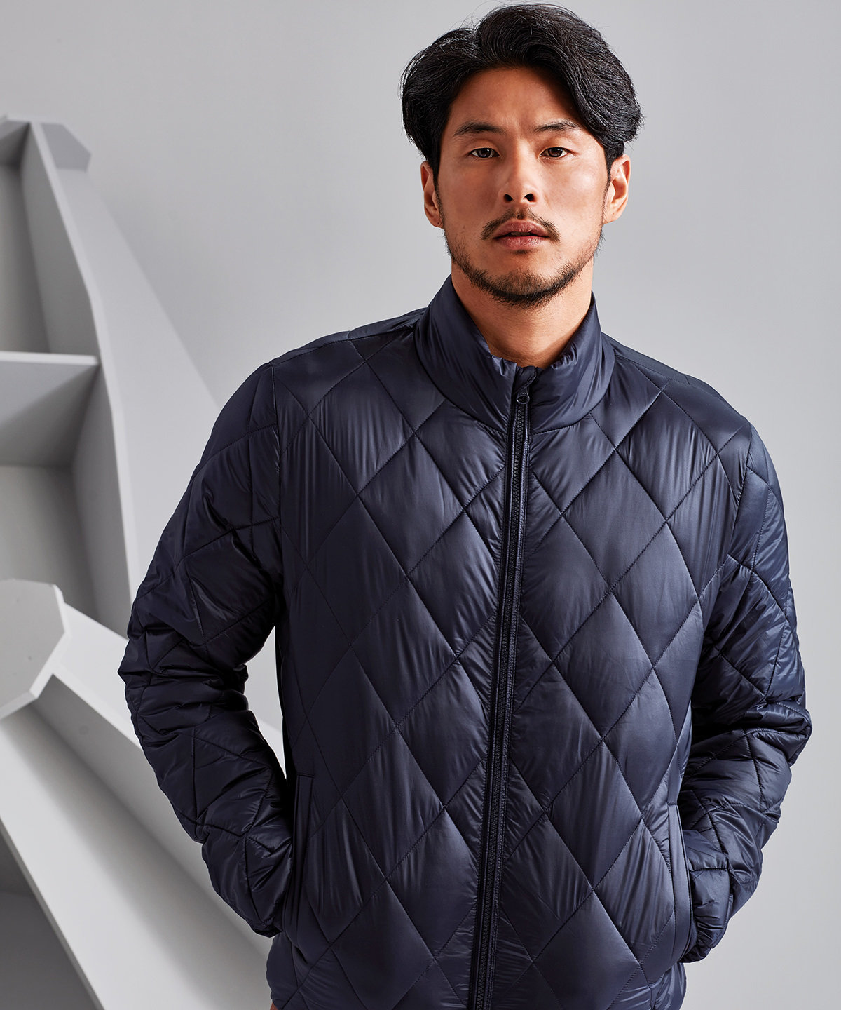 TS032_LS00_2025.jpg Diamond pane padded Jacket